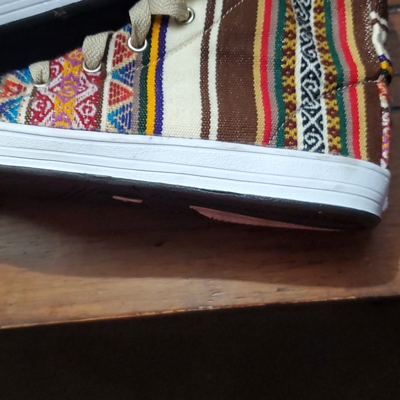 Crazy Andean Shoes Sz 8 Multi-color - Picture 7 of 8